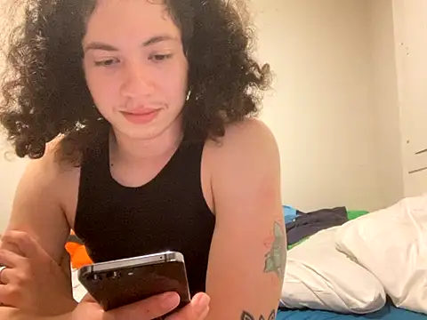 Snapshot of LiverandBrat77 chatting on October 21, 2:45 am LiverandBrat77 online show from October 21, 2:45 am