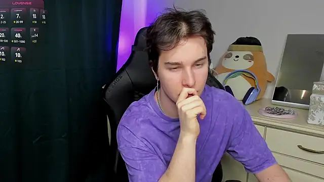 Snapshot of Vincent_Strong chatting on February 21, 1:12 pm Vincent Strong online show from February 21, 1:12 pm