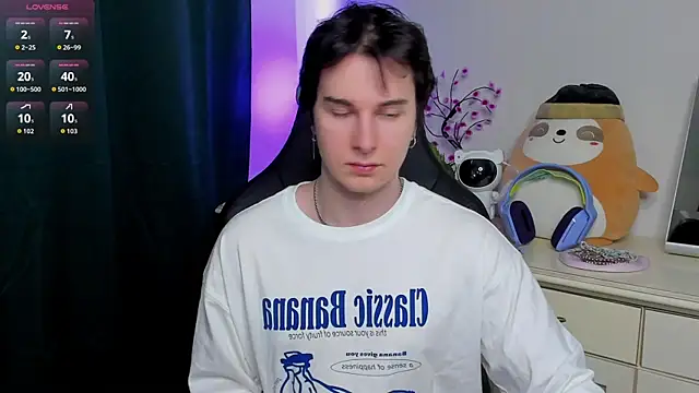 Snapshot of Vincent_Strong chatting on March 20, 1:27 pm Vincent Strong online show from March 20, 1:27 pm