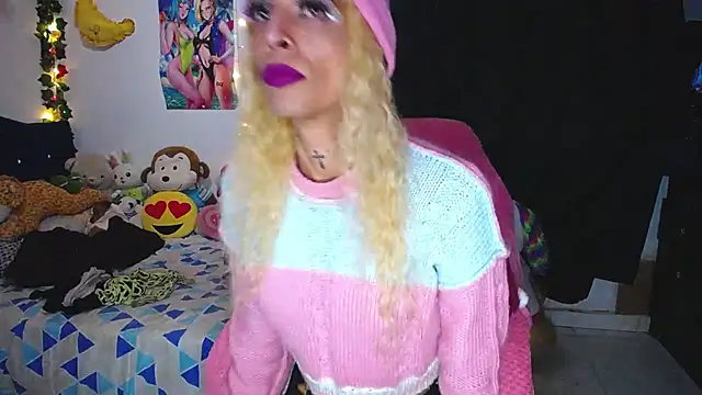 Snapshot of flaquita_corall chatting on May 20, 4:29 am flaquita corall online show from May 20, 4:29 am