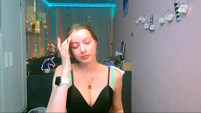   Aphrodita  wow   online show from February 8, 1:33 pm