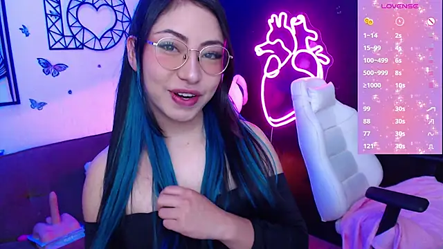 Snapshot of demyanderson_ chatting on December 13, 8:15 pm demyanderson online show from December 13, 8:15 pm