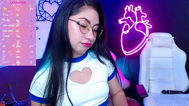 Snapshot of demyanderson_ chatting on January 10, 7:32 pm demyanderson online show from January 10, 7:32 pm