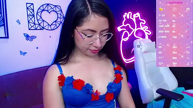 Snapshot of demyanderson_ chatting on January 29, 8:46 pm demyanderson online show from January 29, 8:46 pm