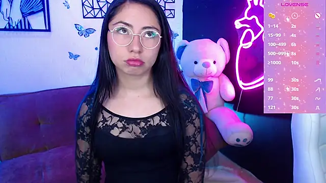 Snapshot of demyanderson_ chatting on February 8, 9:25 pm demyanderson online show from February 8, 9:25 pm