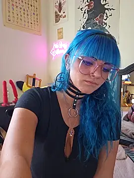 Snapshot of anyalikestosuck chatting on October 8, 6:16 pm anyalikestosuck online show from October 8, 6:16 pm