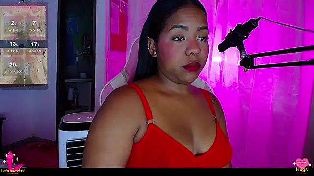 Snapshot of samanthaabloom chatting on January 24, 12:42 am samanthaabloom online show from January 24, 12:42 am