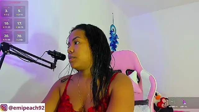 Snapshot of samanthaabloom chatting on October 3, 6:27 pm samanthaabloom online show from October 3, 6:27 pm