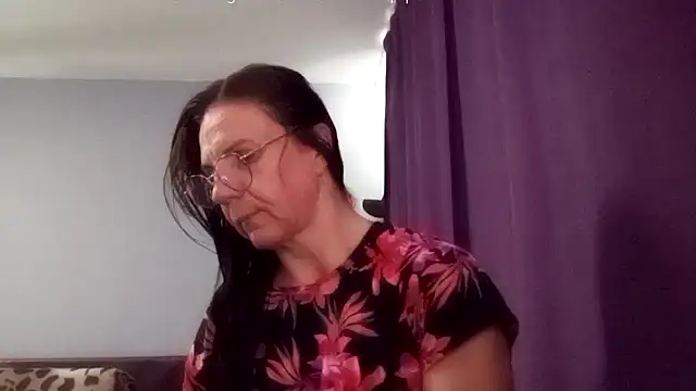 Snapshot of AlfejiRise chatting on July 19, 11:58 am AlfejiRise online show from July 19, 11:58 am