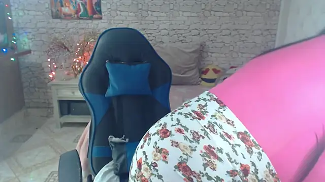 AlissonTyler4u online show from December 18, 10:10 am