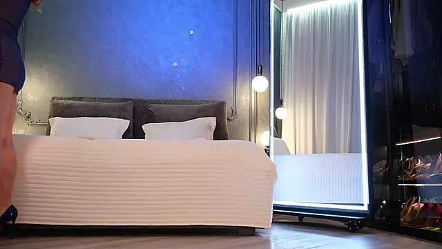 Rikka Moore online show from March 7, 11:07 am