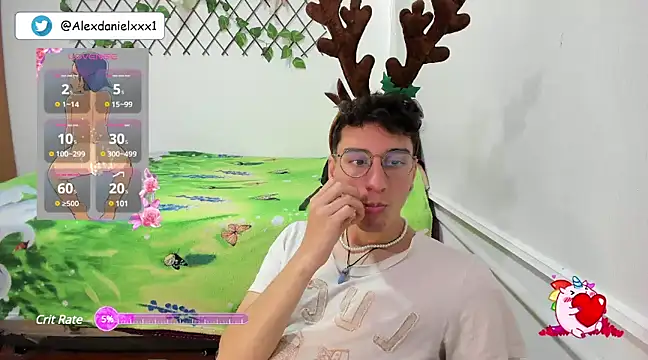 Snapshot of Jackson_Careyy chatting on December 9, 8:23 pm Jackson Careyy online show from December 9, 8:23 pm