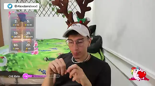 Snapshot of Jackson_Careyy chatting on December 12, 5:04 pm Jackson Careyy online show from December 12, 5:04 pm