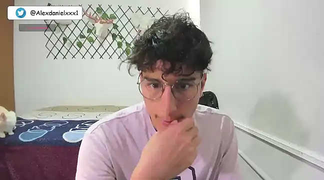 Snapshot of Jackson_Careyy chatting on February 5, 5:53 pm Jackson Careyy online show from February 5, 5:53 pm