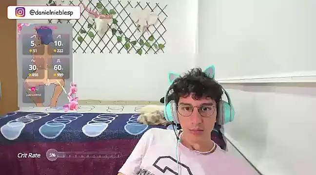 Snapshot of Jackson_Careyy chatting on February 6, 9:28 pm Jackson Careyy online show from February 6, 9:28 pm