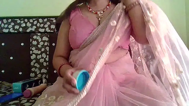 Snapshot of NautyBabe chatting on March 9, 11:03 am NautyBabe online show from March 9, 11:03 am