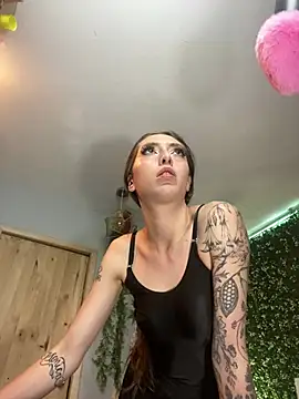 VickyJackson  online show from March 30, 12:22 am