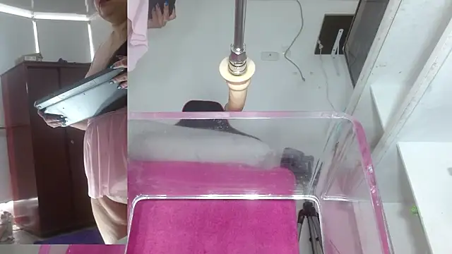 Snapshot of sammyEvans__ chatting on October 17, 1:46 pm sammyEvans online show from October 17, 1:46 pm