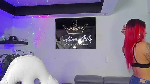 Snapshot of CinthiaCollins chatting on February 26, 4:45 pm CinthiaCollins online show from February 26, 4:45 pm