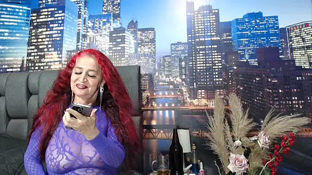 Snapshot of Lucy_mature8 chatting on July 25, 10:51 pm Lucy mature8 online show from July 25, 10:51 pm