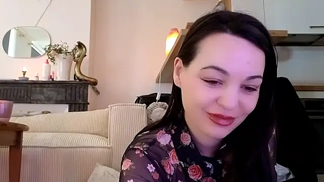 Lilie romeo online show from February 15, 12:01 pm