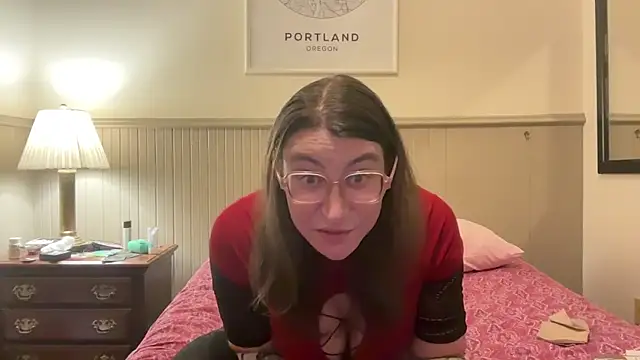 tessa luna online show from April 29, 6:17 am