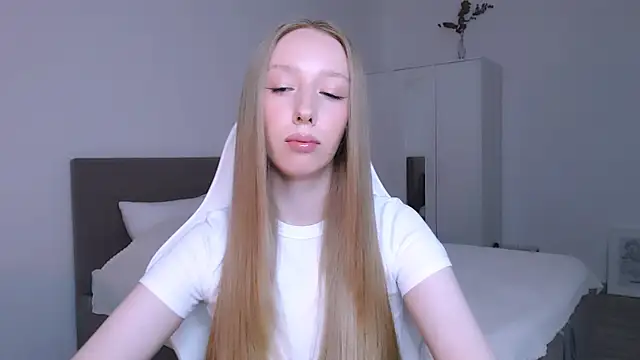 Luna insniity online show from November 13, 7:57 pm