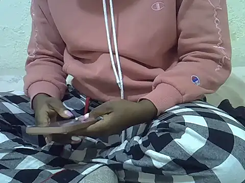 Snapshot of ebony_sandy chatting on July 14, 7:35 am ebony sandy online show from July 14, 7:35 am