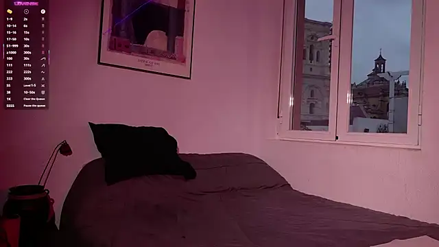 mrj99219 online show from April 8, 6:30 pm