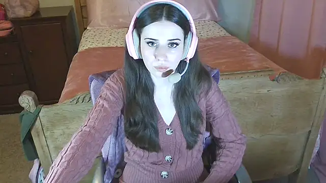 alisonfields online show from March 6, 1:40 pm