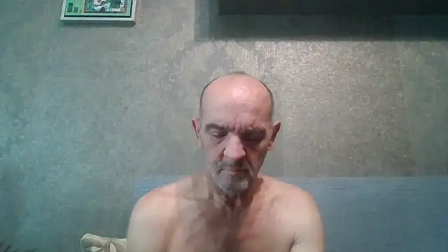 Snapshot of skorpibg65 chatting on April 19, 3:22 pm skorpibg65 online show from April 19, 3:22 pm