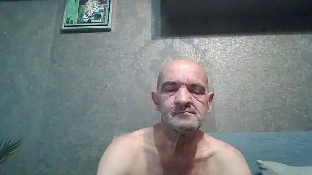 Snapshot of skorpibg65 chatting on April 23, 3:36 pm skorpibg65 online show from April 23, 3:36 pm