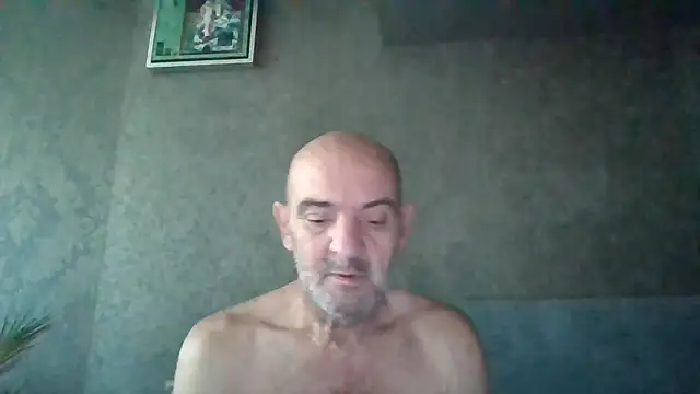 Snapshot of skorpibg65 chatting on April 26, 2:15 pm skorpibg65 online show from April 26, 2:15 pm
