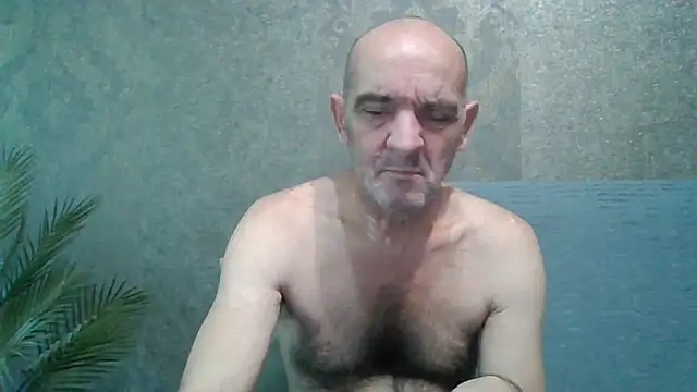 Snapshot of skorpibg65 chatting on April 27, 1:20 pm skorpibg65 online show from April 27, 1:20 pm