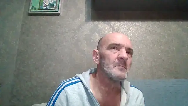 Snapshot of skorpibg65 chatting on May 1, 5:28 pm skorpibg65 online show from May 1, 5:28 pm