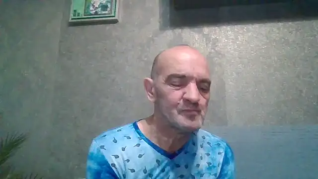 Snapshot of skorpibg65 chatting on May 2, 2:44 pm skorpibg65 online show from May 2, 2:44 pm