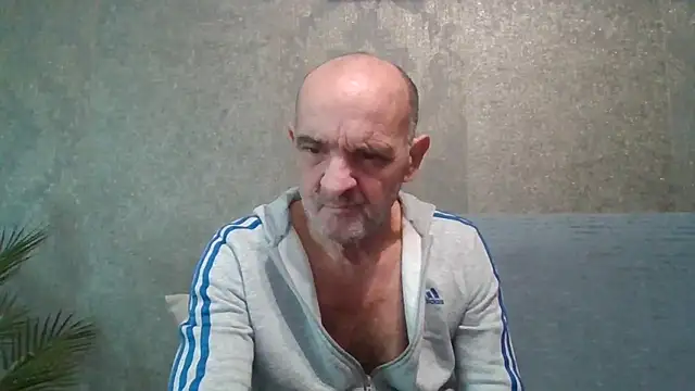 Snapshot of skorpibg65 chatting on May 5, 2:58 pm skorpibg65 online show from May 5, 2:58 pm
