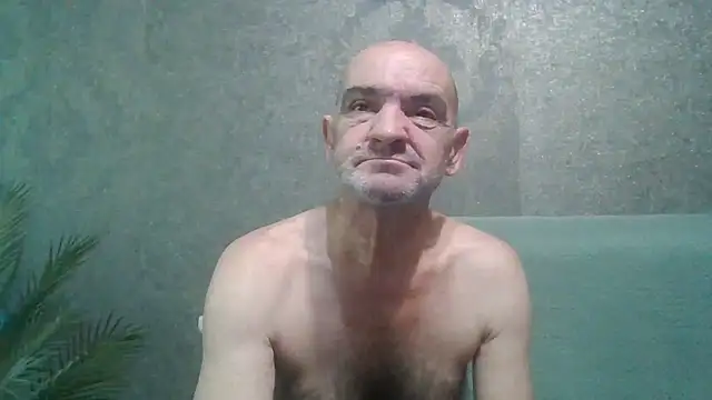 Snapshot of skorpibg65 chatting on May 14, 12:56 pm skorpibg65 online show from May 14, 12:56 pm