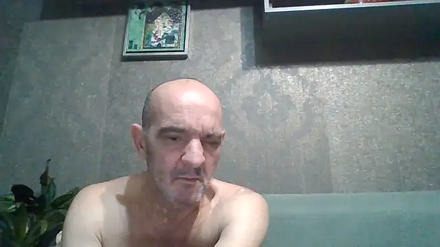 Snapshot of skorpibg65 chatting on June 19, 4:39 am skorpibg65 online show from June 19, 4:39 am