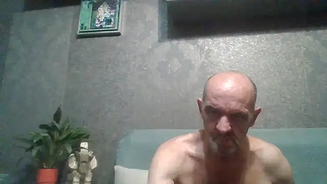 Snapshot of skorpibg65 chatting on July 15, 1:11 am skorpibg65 online show from July 15, 1:11 am