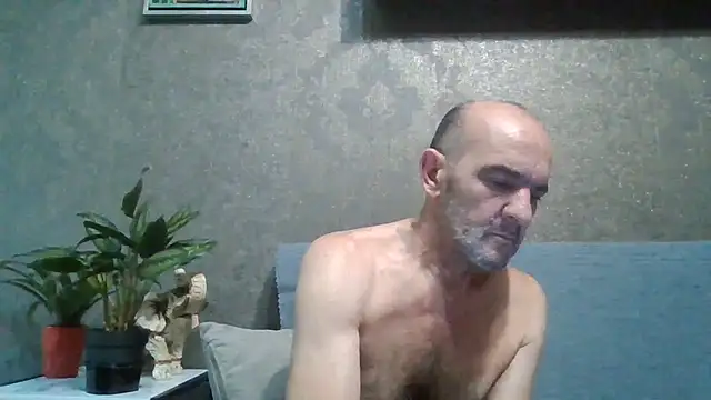 Snapshot of skorpibg65 chatting on July 16, 11:49 am skorpibg65 online show from July 16, 11:49 am