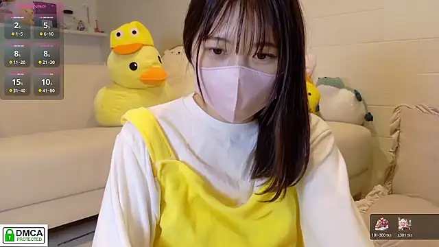 SUZU  online show from April 5, 12:13 pm