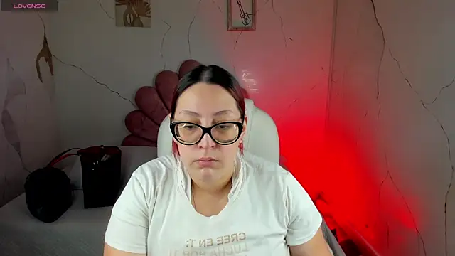 NiickyJones online show from February 11, 10:37 pm