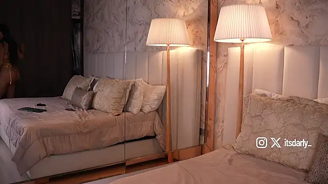 Rosalie vega online show from April 14, 4:35 pm