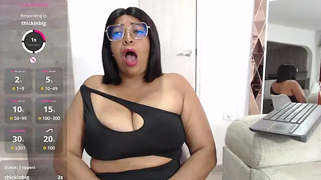 Snapshot of AmbarSofhia chatting on February 28, 8:21 pm AmbarSofhia online show from February 28, 8:21 pm