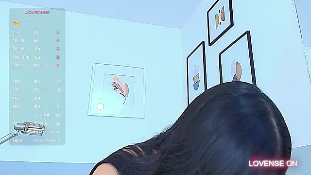 Snapshot of littlee_emilyy_ chatting on December 4, 12:03 pm littlee emilyy  online show from December 4, 12:03 pm