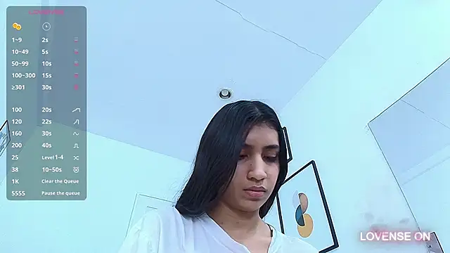 Snapshot of littlee_emilyy_ chatting on December 22, 6:48 pm littlee emilyy  online show from December 22, 6:48 pm