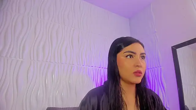 Snapshot of Abby__colins chatting on September 27, 4:45 pm Abby  colins online show from September 27, 4:45 pm