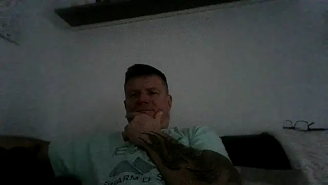 Snapshot of jaaako970 chatting on May 2, 7:08 pm jaaako970 online show from May 2, 7:08 pm