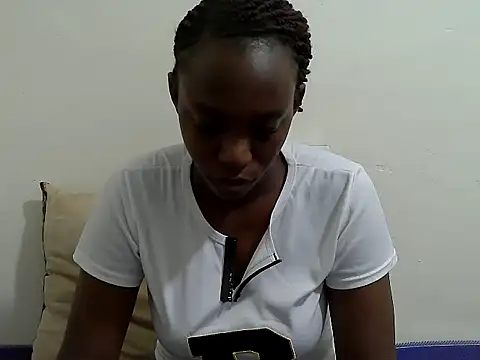 Snapshot of lizbela1 chatting on May 27, 3:42 pm lizbela1 online show from May 27, 3:42 pm